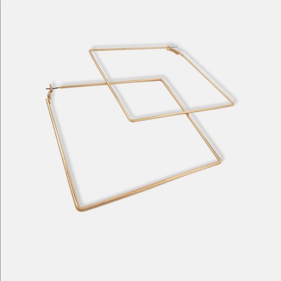 Missguided NWT Large Square Gold Hoop Earring - Picture 2 of 3
